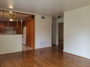 2923 Amity Garden Ct in Charlotte, NC - Building Photo - Building Photo