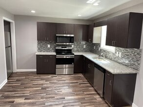 3 Dunlap St in Gainesville, GA - Building Photo - Building Photo