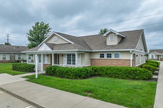 Meadow Vista Senior Villas in Altoona, IA - Foto de edificio - Building Photo
