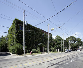 2-12 Kingston Rd in Toronto, ON - Building Photo - Building Photo