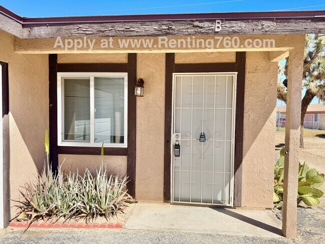 6455 Linda Lee Dr in Yucca Valley, CA - Building Photo - Building Photo