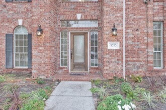 1010 Maple Run Dr in Spring, TX - Building Photo - Building Photo