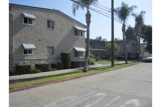 Spurgeon Street Apartments in Santa Ana, CA - Building Photo - Building Photo