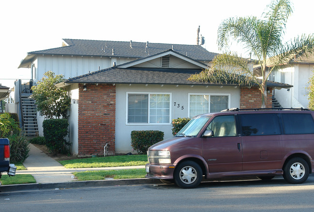 735 James St in Costa Mesa, CA - Building Photo - Building Photo