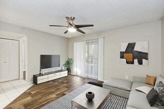 Carrollwood Station in Tampa, FL - Building Photo - Building Photo