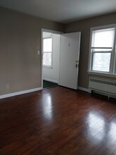 4403 Rapid Run Rd in Cincinnati, OH - Building Photo - Building Photo