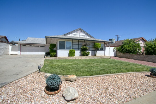 property at 1034 Thompson Ave N