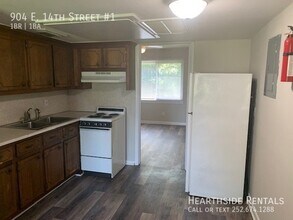 904 E 14th St-Unit -1 in Greenville, NC - Building Photo - Building Photo