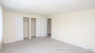 16 Whites Ave, Unit 66 in Watertown, MA - Foto de edificio - Building Photo