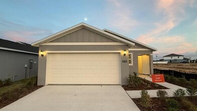 8195 SW 45th Ct in Liberty Triangle, FL - Building Photo - Building Photo