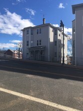 2 Broad St in New Britain, CT - Foto de edificio - Building Photo