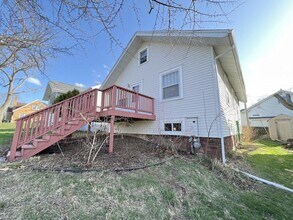 421 19th St NE in Cedar Rapids, IA - Foto de edificio - Building Photo