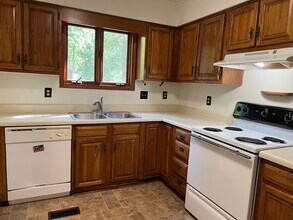 3401 Whitford Ct in Raleigh, NC - Building Photo - Building Photo