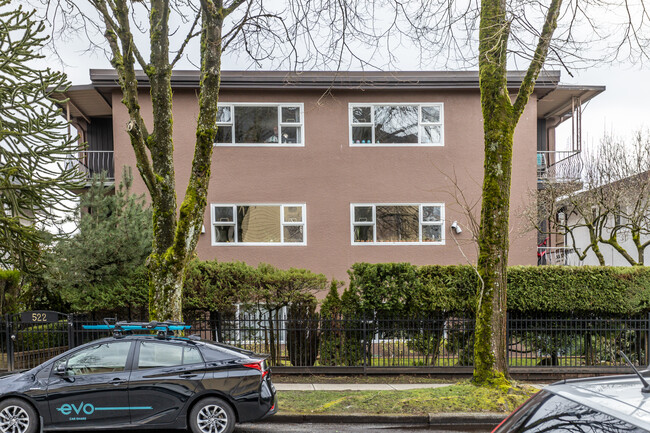 522 43rd Av E in Vancouver, BC - Building Photo - Building Photo