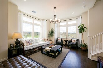 460 E 28th Ave in San Mateo, CA - Building Photo - Building Photo
