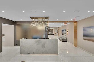 150 W 51st St in New York, NY - Building Photo - Building Photo