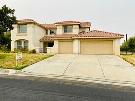 5539 Avenida Entrada in Palmdale, CA - Building Photo