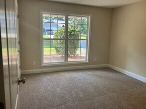 380 Embassy Dr in Winder, GA - Building Photo - Building Photo