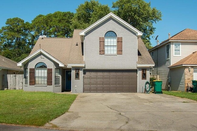 1066 Windmill Dr