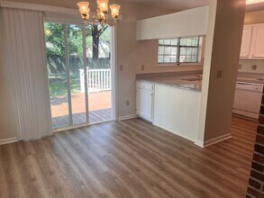 301 Commons Way in Goose Creek, SC - Building Photo - Building Photo