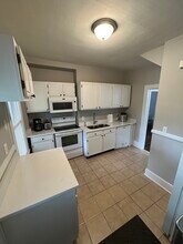 1207 Dorothea Rd, Unit 1 in Berkley, MI - Building Photo - Building Photo