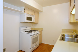 Arbor Apartments in Moreno Valley, CA - Building Photo - Interior Photo