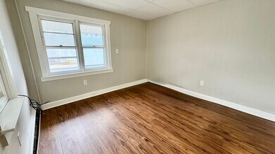 145 W High St-Unit -Unit 1 in Elizabethtown, PA - Building Photo - Building Photo