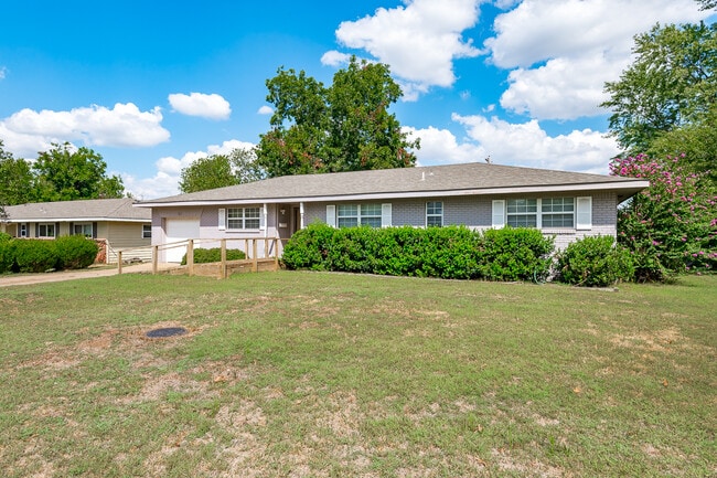 property at 27 Summit Cir