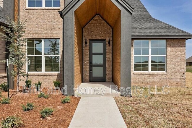 property at 1007 River View Dr
