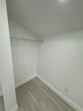 833 Albert Rd in Windsor, ON - Building Photo - Building Photo