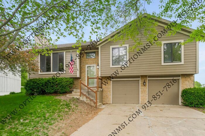 6809 E 144th Pl in Grandview, MO - Building Photo