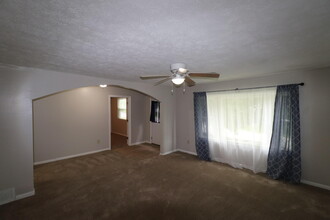 114 E Brown St in Nicholasville, KY - Building Photo - Building Photo