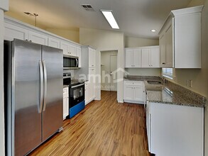 9954 W Monterosa Ave in Phoenix, AZ - Building Photo - Building Photo