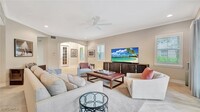 2874 Castillo Ct in Naples, FL - Foto de edificio - Building Photo