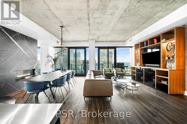 2906-224-4224 King St W in Toronto, ON - Building Photo - Building Photo