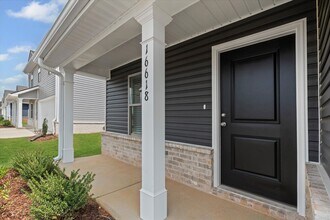 16618 Maggie Ct in Athens, AL - Building Photo - Building Photo