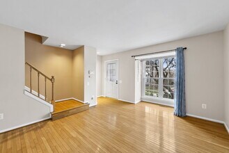 6565 Cypress Point Rd in Alexandria, VA - Building Photo - Building Photo