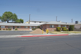 Boulder Square Condominiums in Boulder City, NV - Building Photo - Building Photo