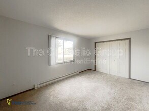 2406 Marquette Rd in Peru, IL - Building Photo - Building Photo