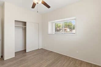 5922 Moon Dance St in San Antonio, TX - Foto de edificio - Building Photo