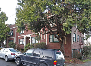 2533 Yale Ave E in Seattle, WA - Building Photo - Building Photo