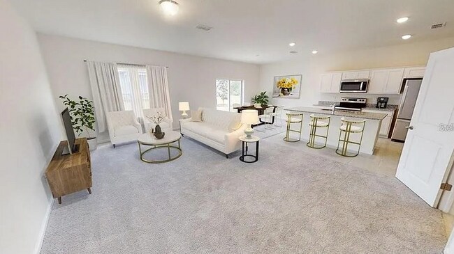 2150 Hemingway Cir in Groveland, FL - Building Photo - Building Photo