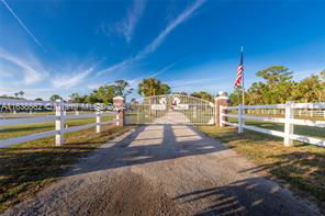6277 Gun Club Rd in West Palm Beach, FL - Building Photo - Building Photo