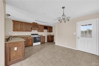 15 West Dr in Pharr, TX - Building Photo - Building Photo