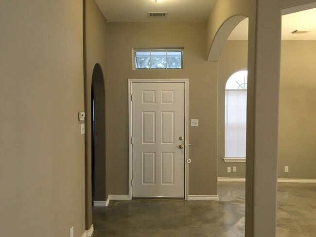 824 Cross Branch Dr in Schertz, TX - Building Photo - Building Photo