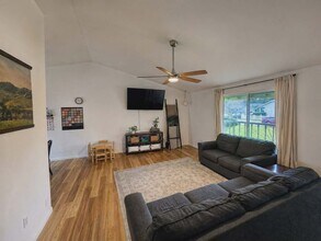 15619 Parkview Dr SE in Yelm, WA - Building Photo - Building Photo