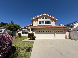 2923 Flanagan Dr in Simi Valley, CA - Building Photo