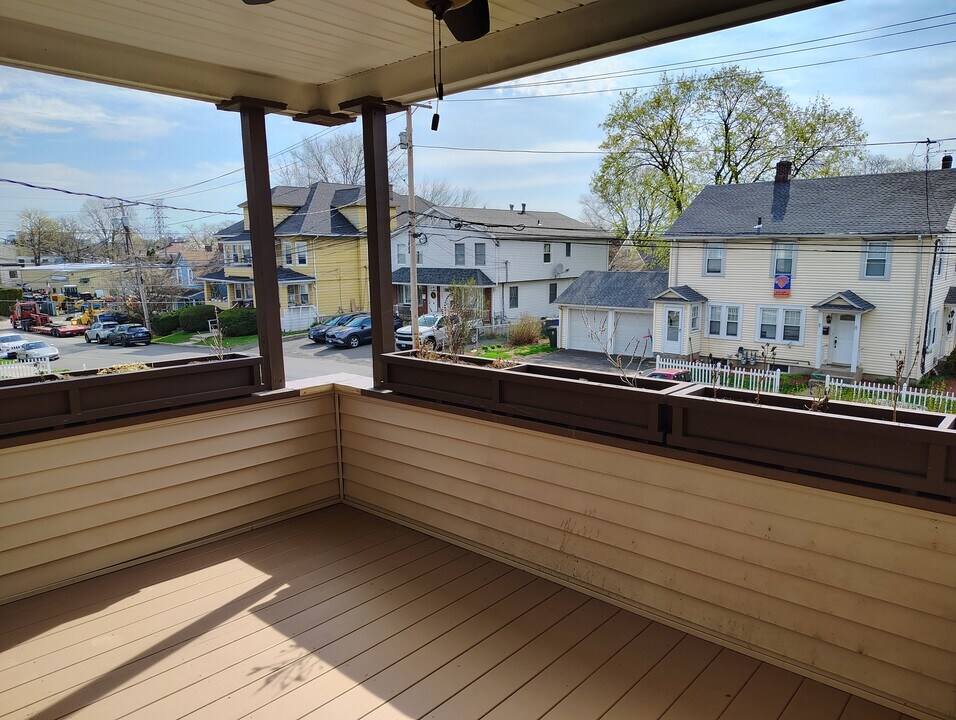 45 Ardmore St, Unit A in Fairfield, CT - Building Photo