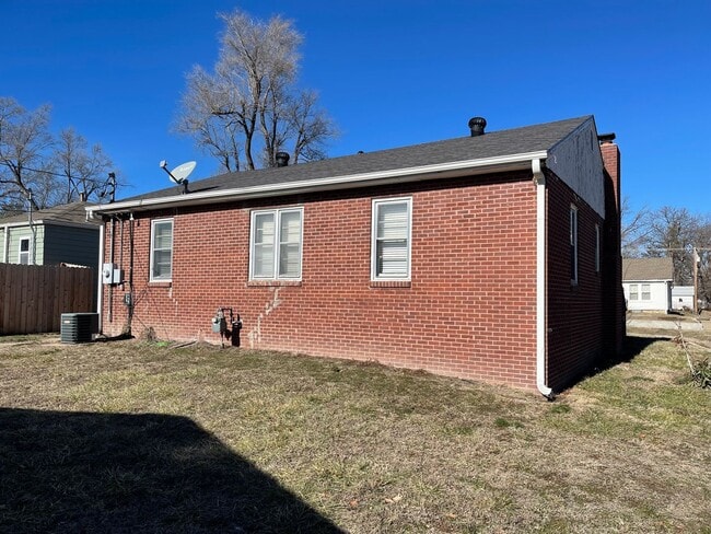 1401 Yuma St in Manhattan, KS - Building Photo - Building Photo