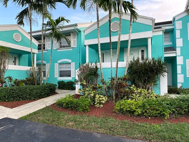 property at 2636 SE 20th Ct